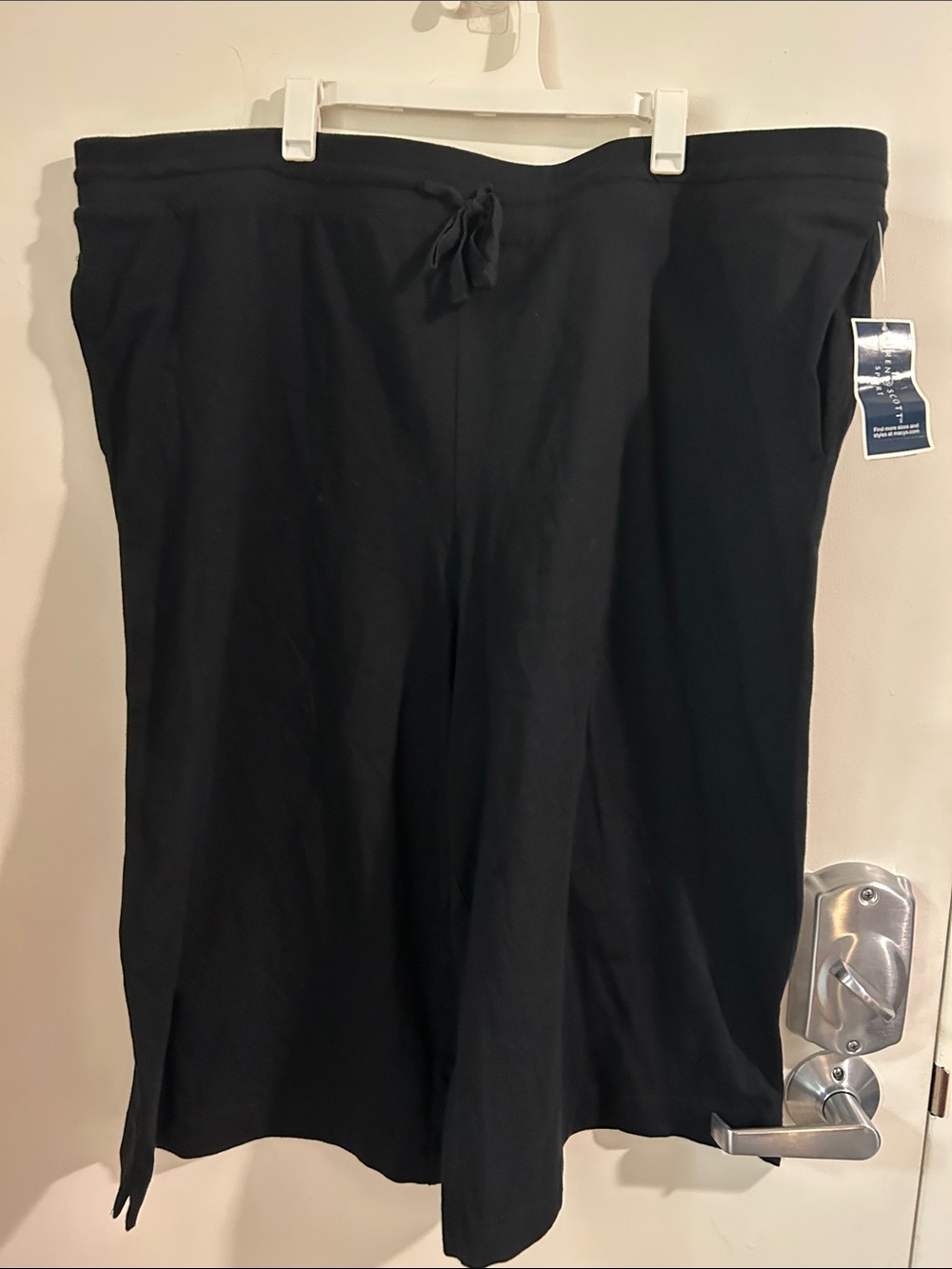 Karen Scott Black Capris with Drawstring Waist
